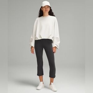 Lululemon Athletica Ribbed Softstream Cropped Yoga Athletic Pants In 14